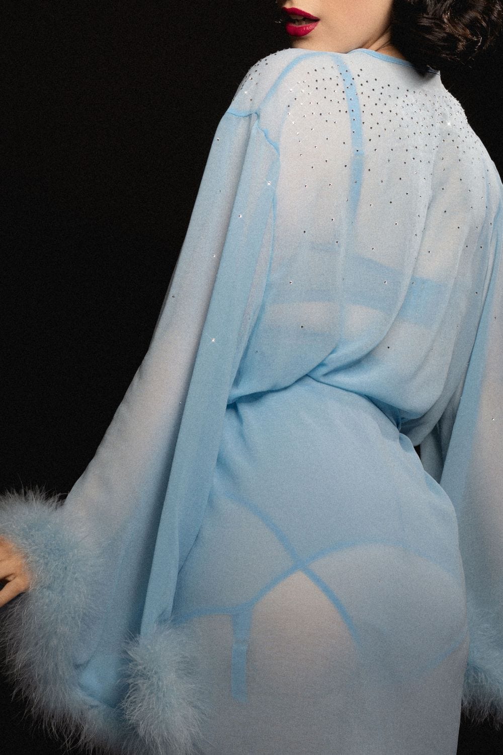 Marilyn Baby Blue Diamanté Feather Robe - Image 4