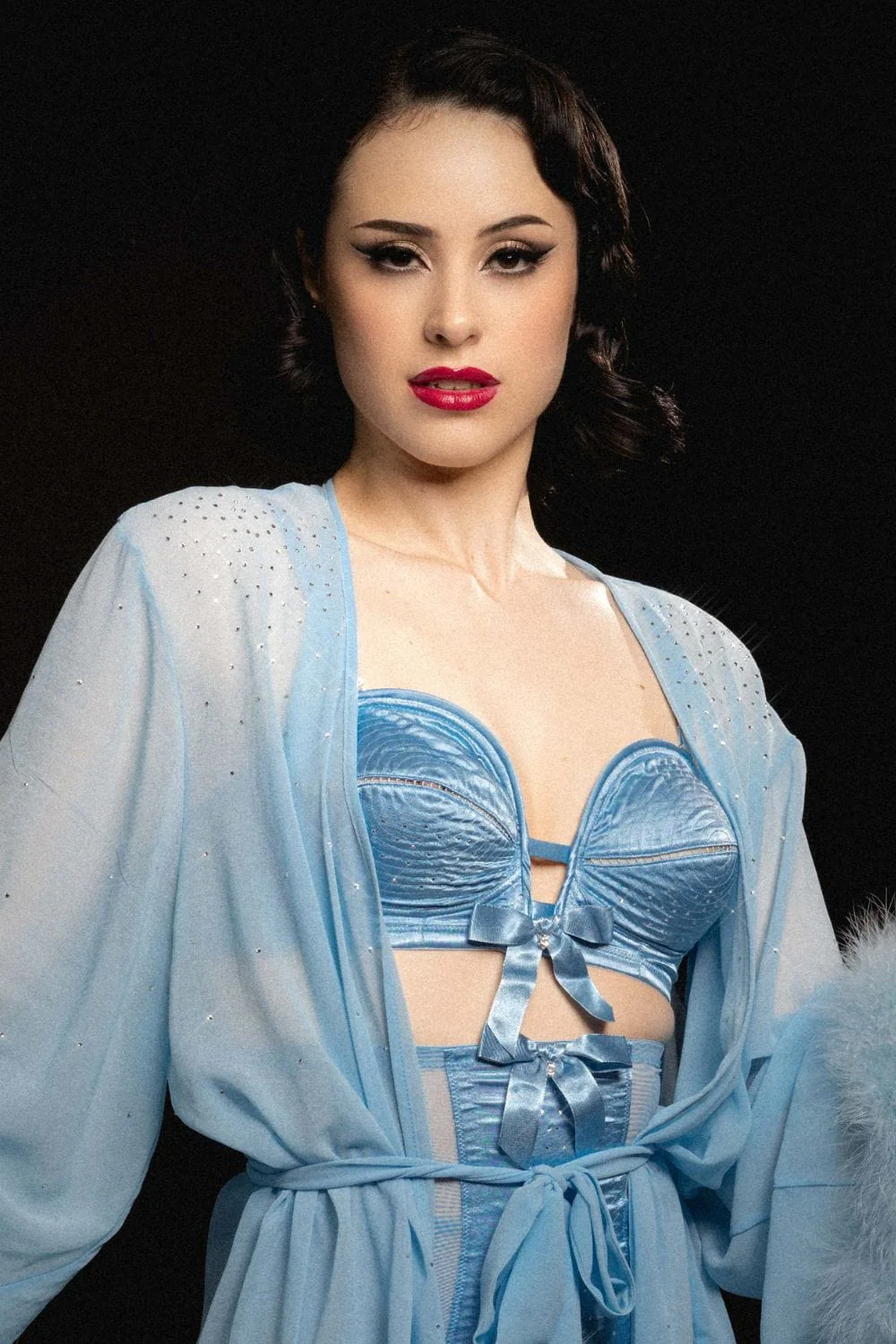 Marilyn Baby Blue Diamanté Feather Robe - Image 5