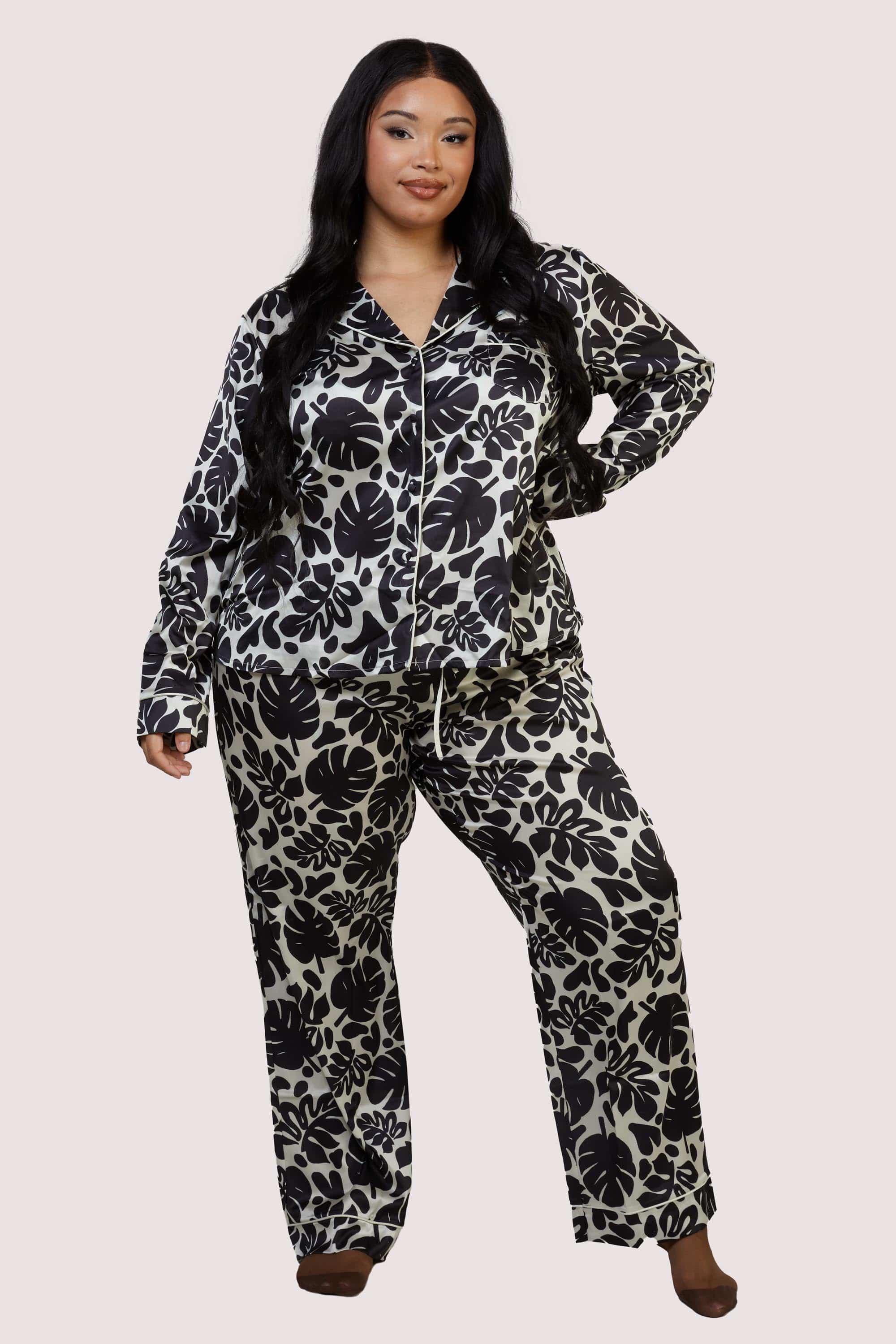 Black and White Abstract Leaf Long Sleeve Pyjama Set - Image 9
