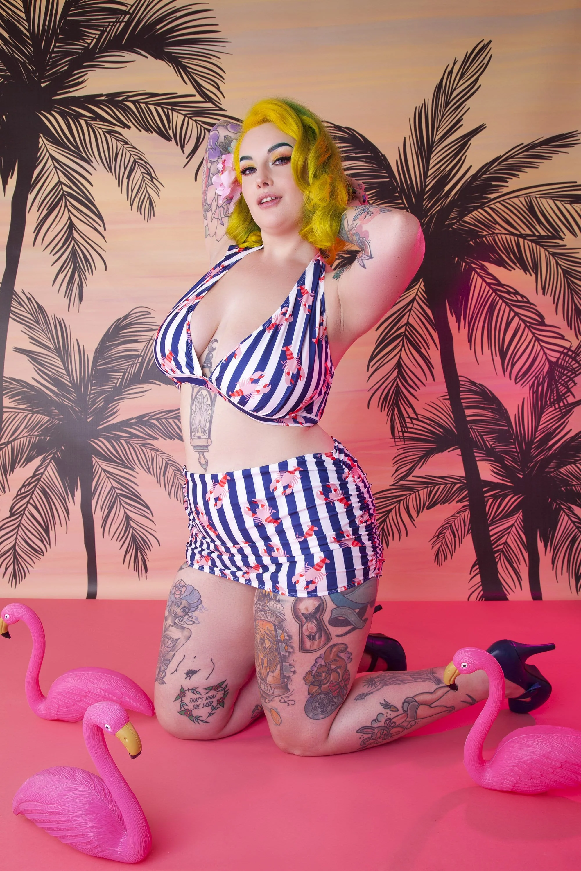 Lobster Ruched triangle bikini top - Image 2