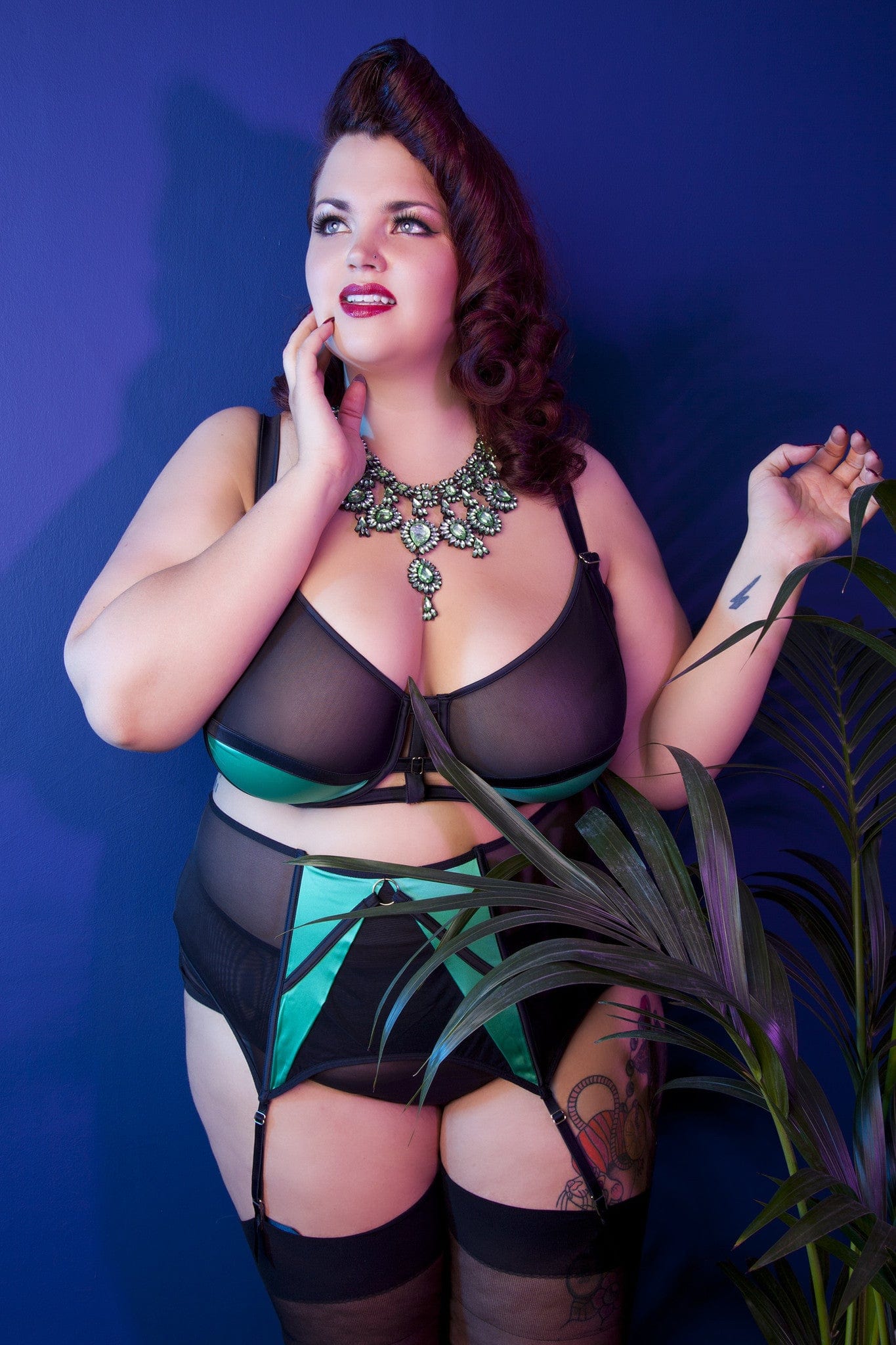 Emerald Strappy Curve Bra - Image 4