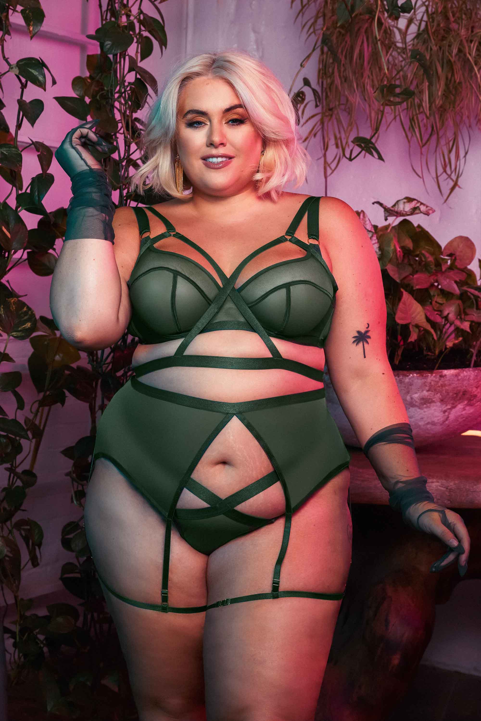 Regent Green Mesh Harness Balcony Bra - Image 2