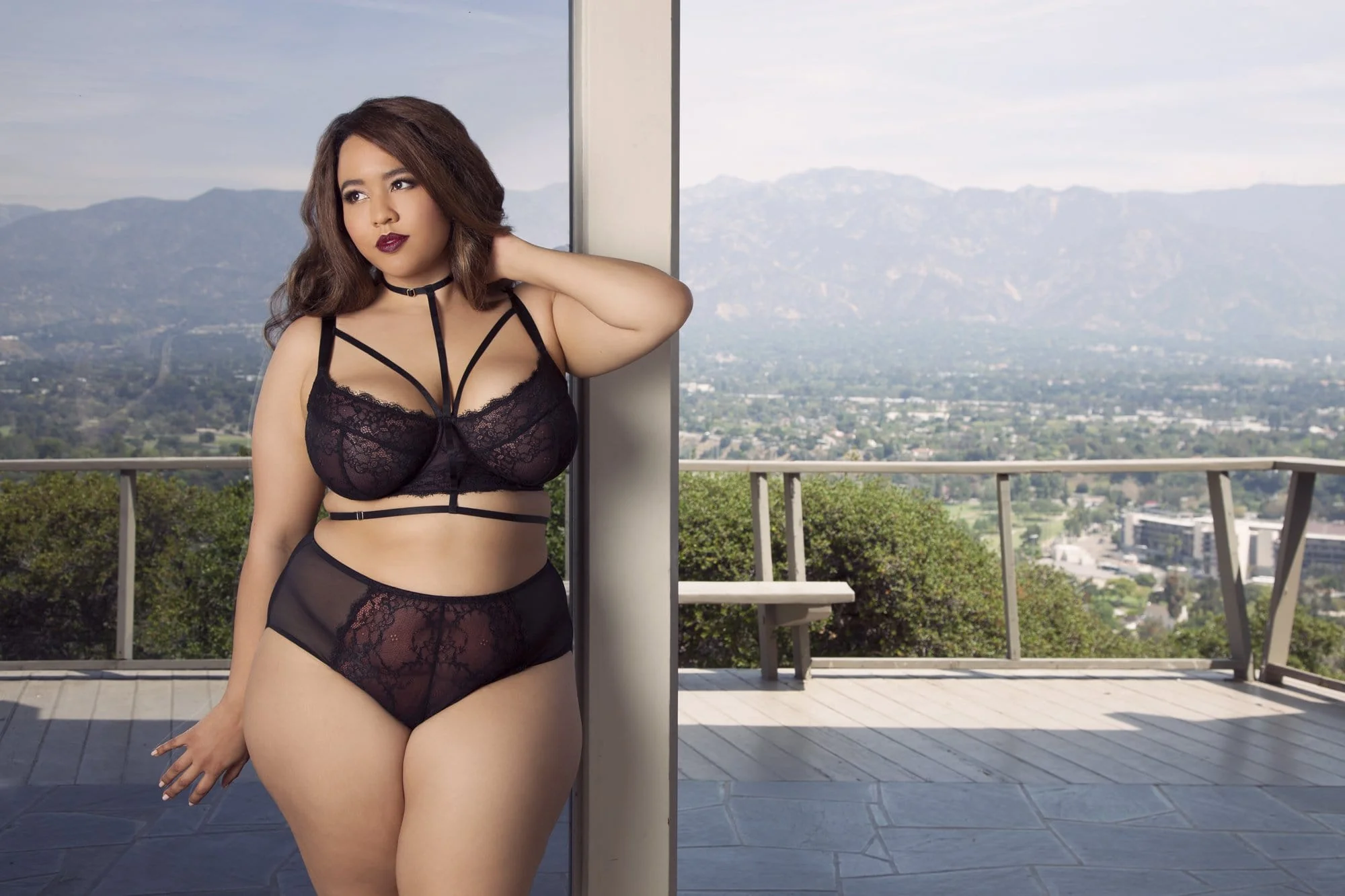 Draper Wine Lace Shortie - Image 4