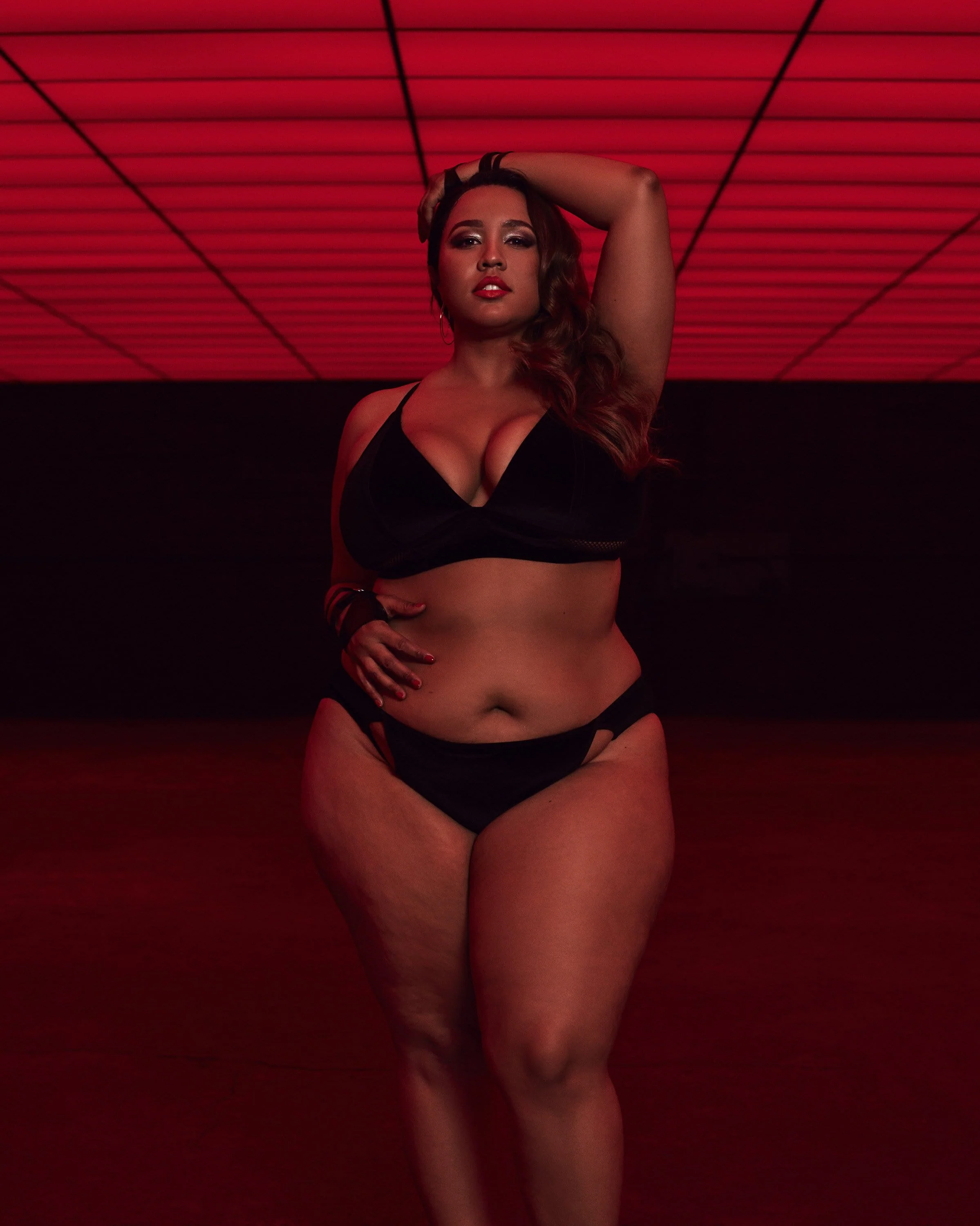 Erin Black Velvet Bralet - Image 4
