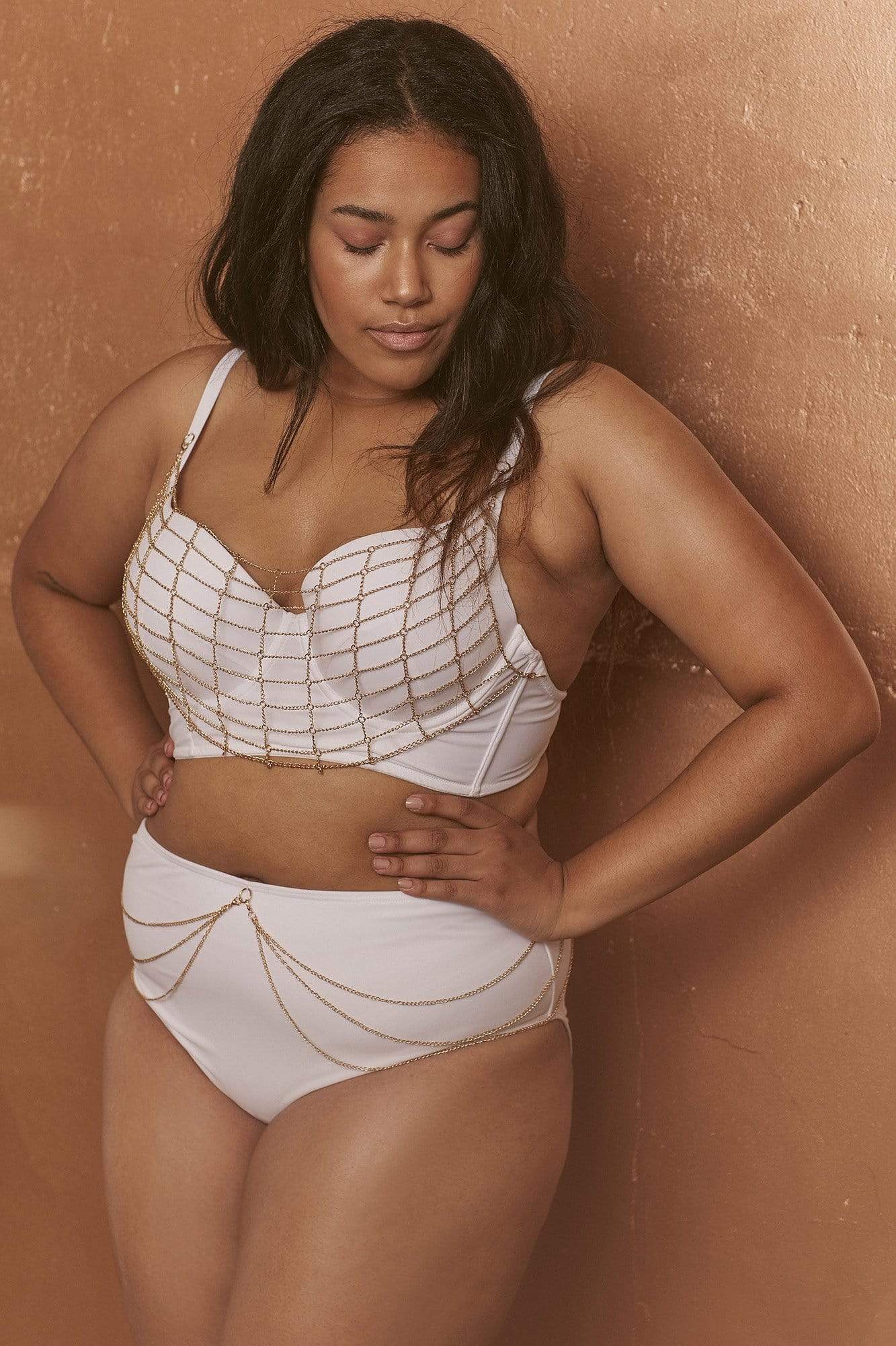 Goldie White high waist bikini brief with removable chain curve - Image 2