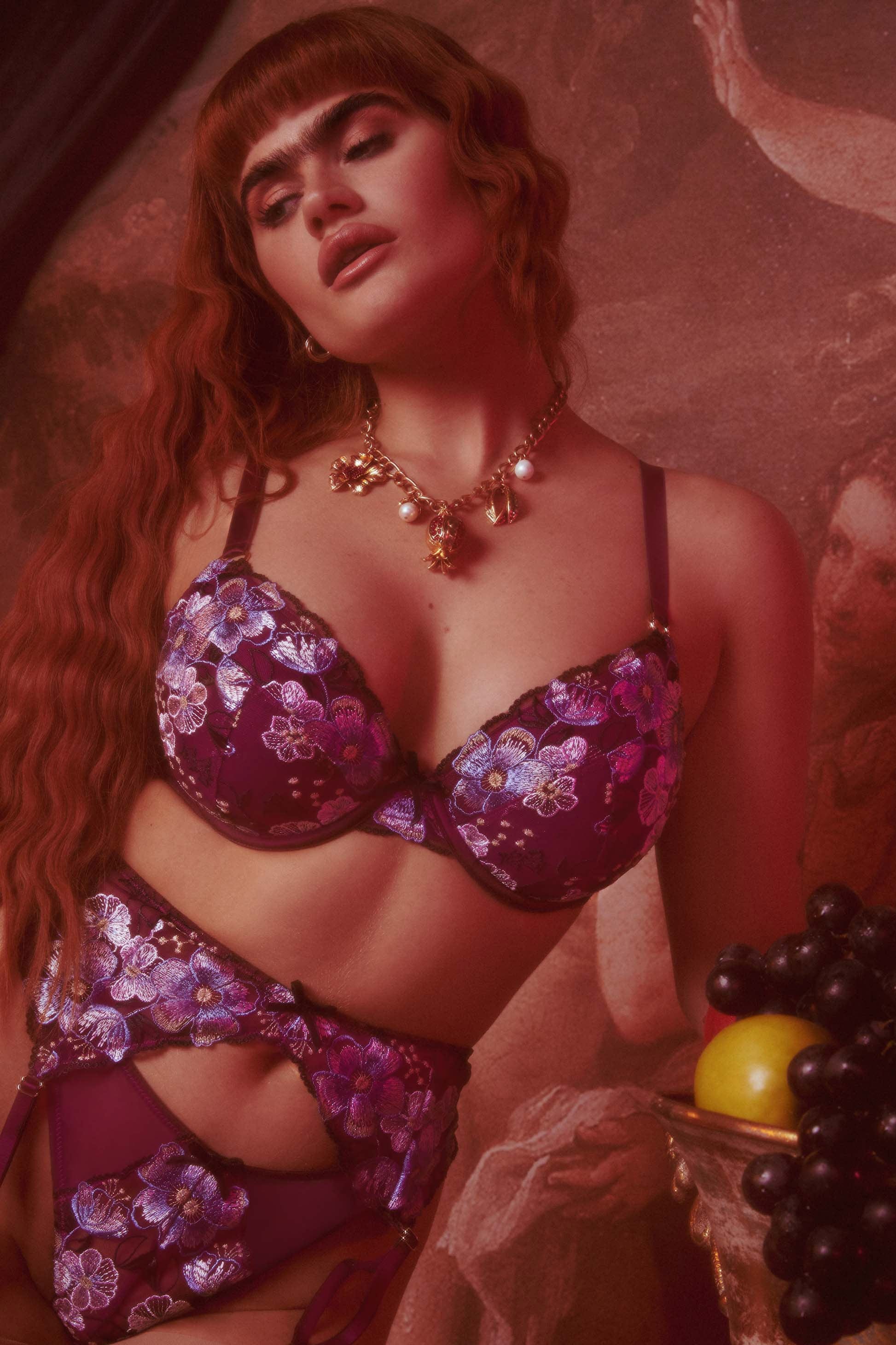 Joanna Burgundy Gold Embroidery Padded Plunge Bra - Image 2