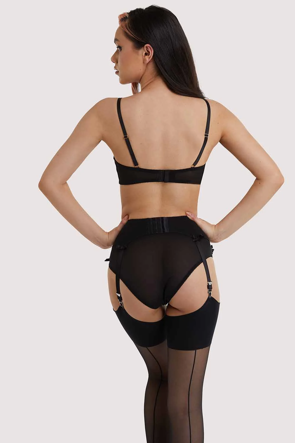 Retro Classics Boned 6-Strap Suspender Belt - Image 5