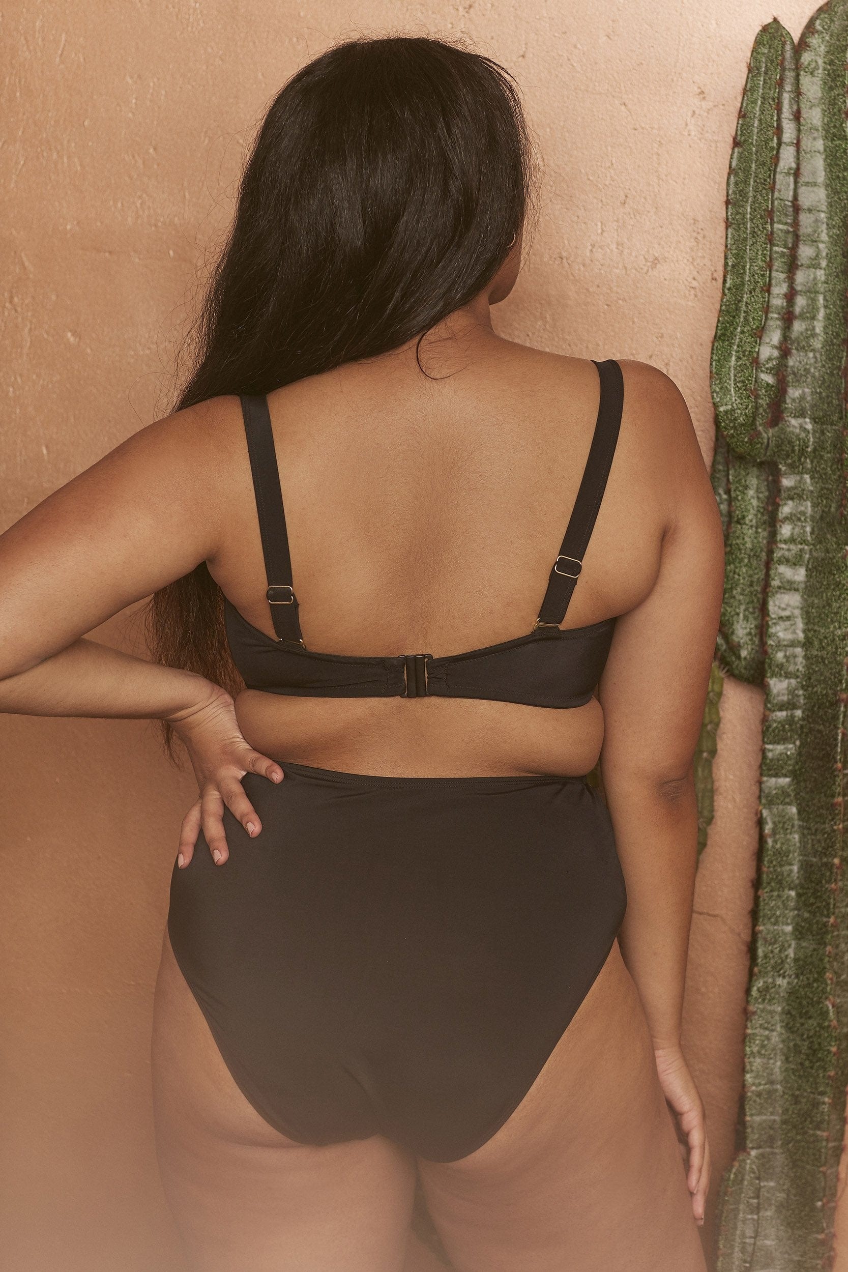 Wolf & Whistle Leah Gold lace high waist bikini brief curve - Image 3