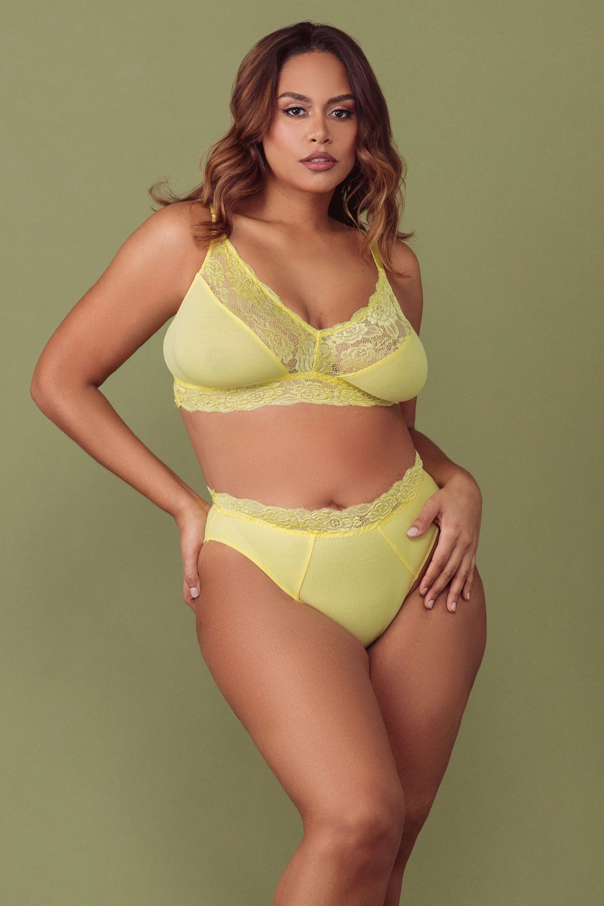 Lemonade V-Neck Bralet - Image 4