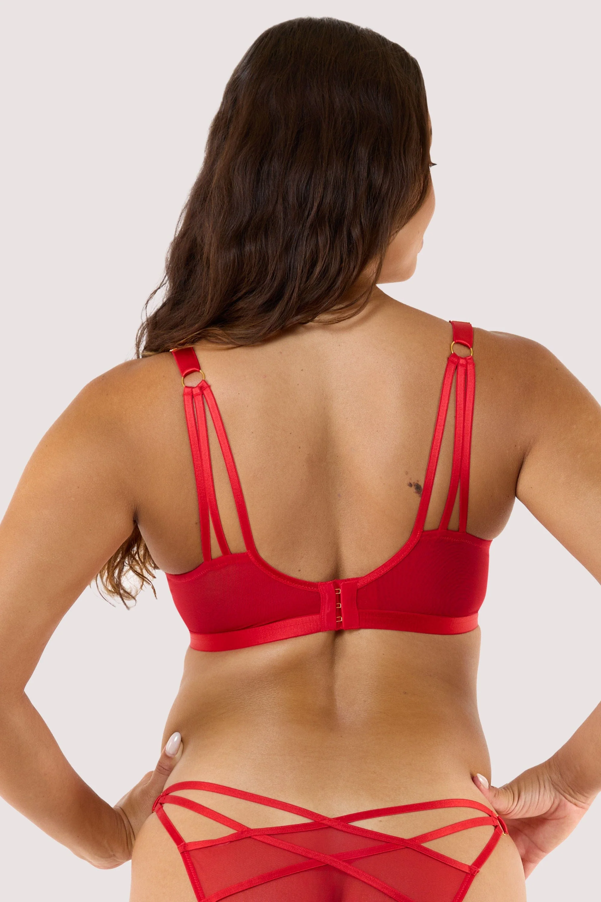 Pippa Red Deco Embroidered Set - Image 3