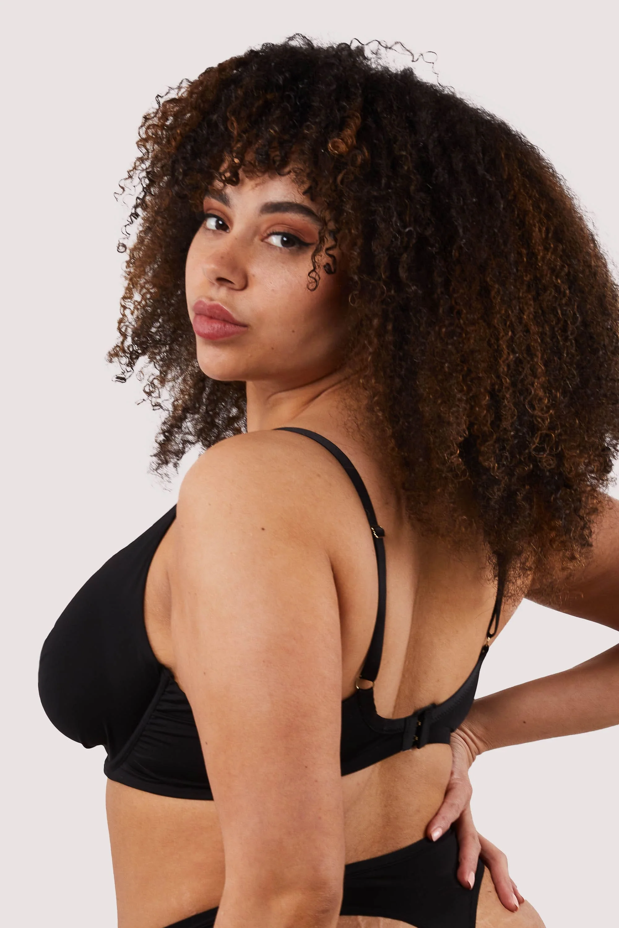 Second Skin Black Recycled Plunge Bra - Image 3
