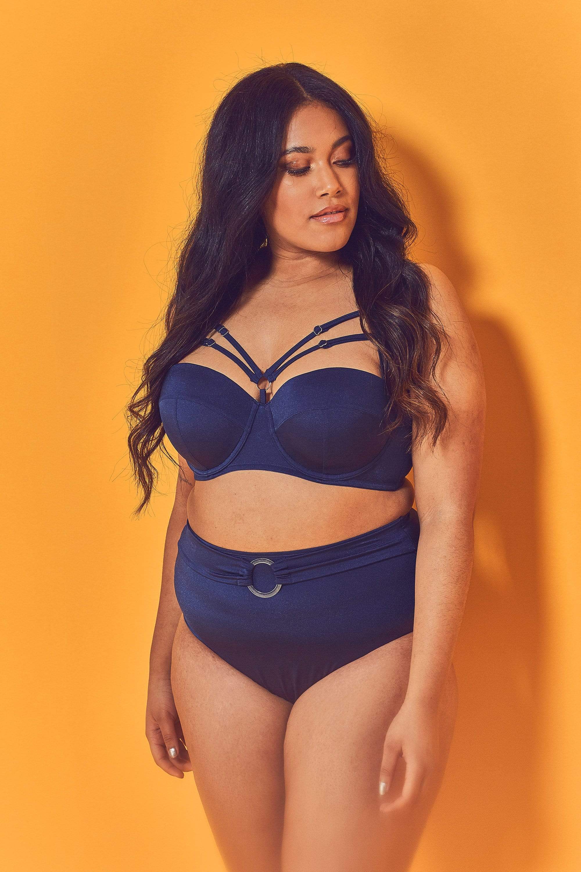 Navy Underwired Bikini Top Curve - Image 2